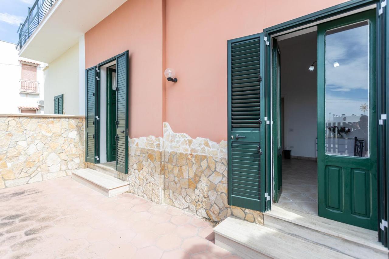 Villetta Bianca Sulla Spiaggia - Apulia Home Gallipoli Ngoại thất bức ảnh